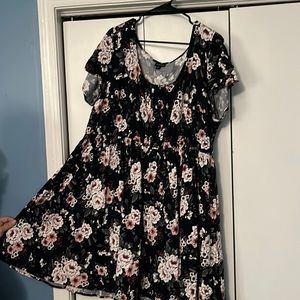 Floral plus size dress. 3X